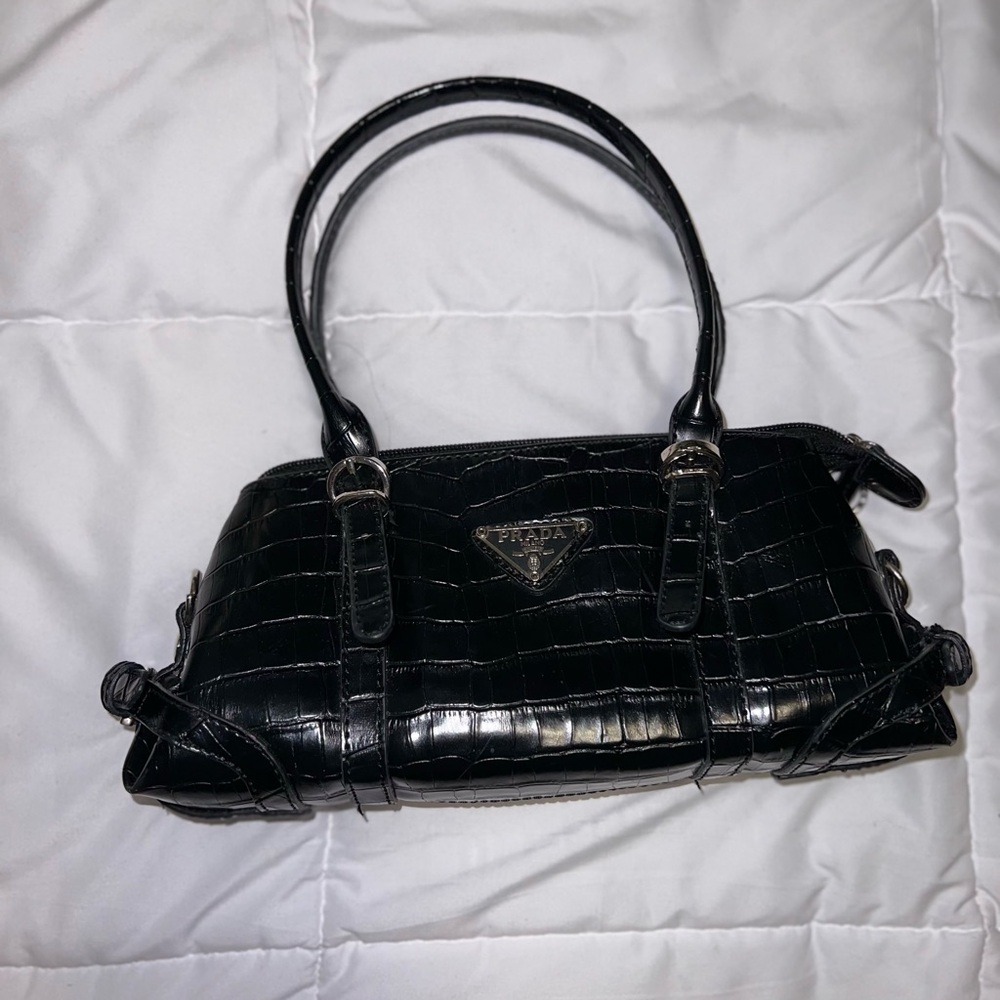 Faux Leather Croc- Embossed Shoulder Bag